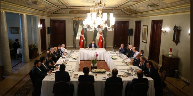 Bakan Albayrak'tan istişare sonrası açıklama