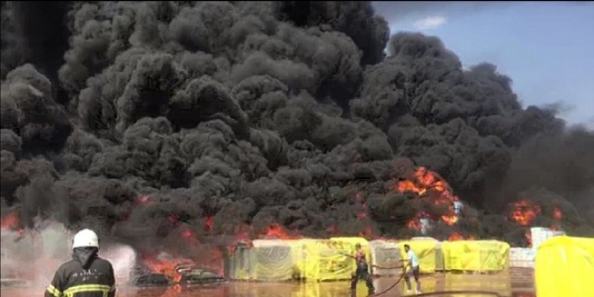 Antalya'da fabrika yangını kontrol altına alındı