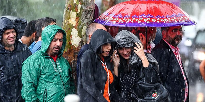 İstanbul'da yağış etkili oluyor