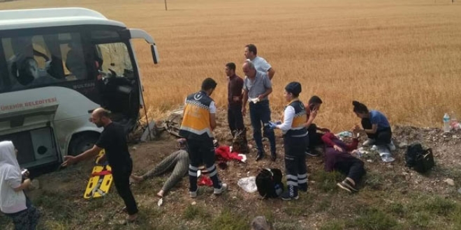 Ankara'da otobüs kazası: 1 ölü, 16 yaralı