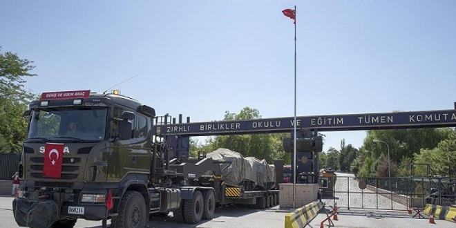 Darbeciler uçaksavarla ateş açmış