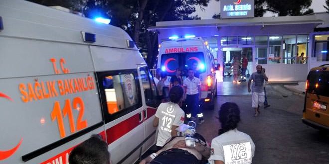 Mu�la'da iki otomobil �arp��t�: 5 yaral�