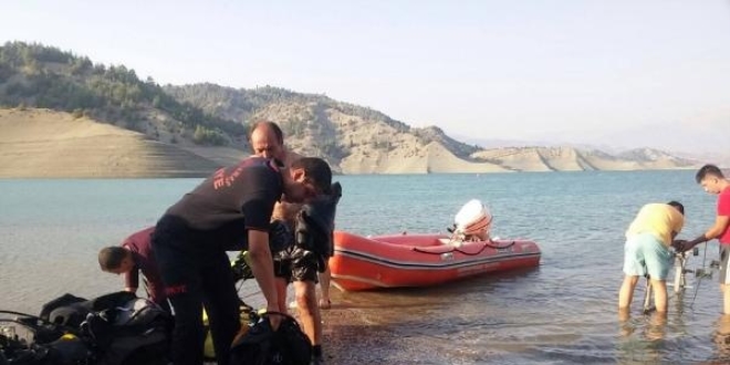 Lise ��rencisi piknik yapt�klar� baraj g�l�nde bo�uldu