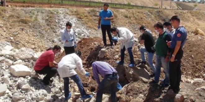 Kan donduran ifade: Eşim öldürdü, birlikte gömdük