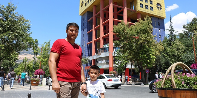 İşte Google'a göre dünyanın en saçma binası