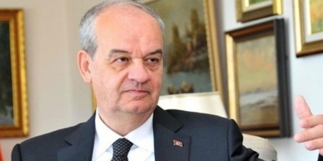 İlker Başbuğ: Her şeyden evvel geçmişi iyi bilmek lazım