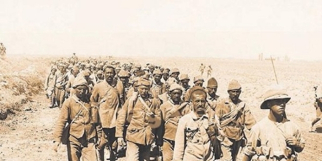 Sava�larda �ile �eken dedelerden torunlara mektup var