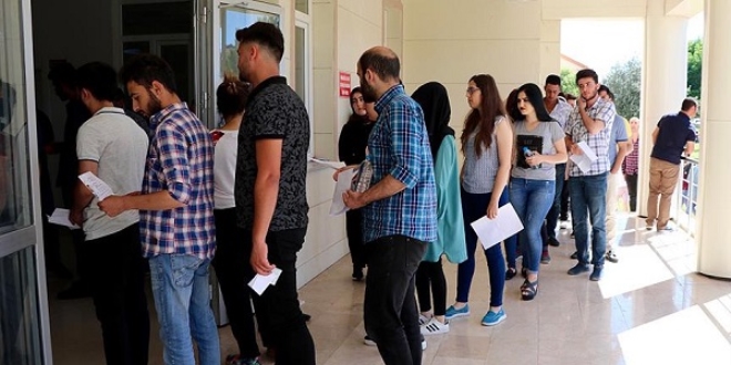 KPSS lisans alan bilgisi ���nc� oturumu ba�lad�