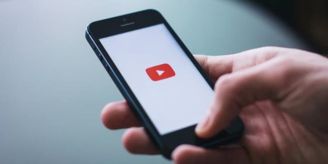 YouTube'a telefonundan girenlere çok önemli uyarı