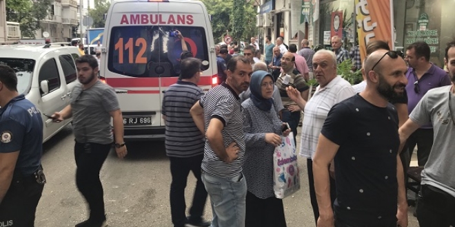 Bursa'da lokantada bıçaklı kavga: 3 yaralı