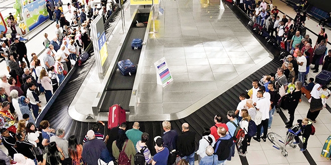 Turizm gelirlerinde rekora koşuyoruz