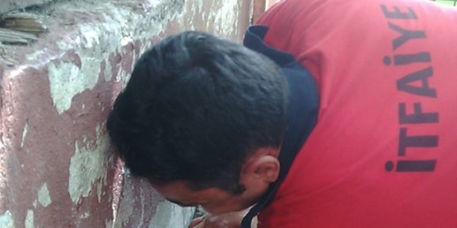 İtfaiyeden 'cep telefonu kurtarma' operasyonu