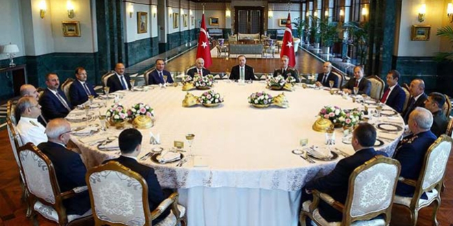 Cumhurbaşkanı Erdoğan'dan YAŞ üyelerine yemek