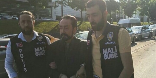Adnan Oktar: Biz keriz miyiz ya, ne askerliği?
