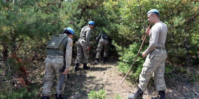 Tokat'ta 3 ya��ndaki k�z �ocu�unun arama �al��malar� s�r�yor