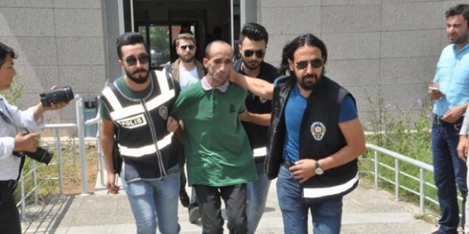 Öğretmene tekme atan saldırgan yakalandı