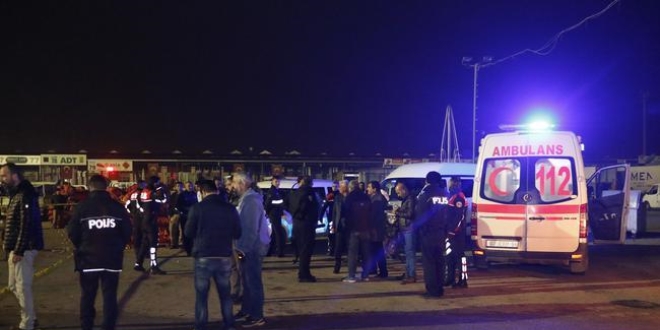 Antalya'da belediye otobs devrildi: 22 yaral