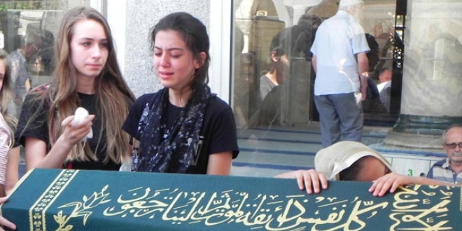 Liseli Alperen g�zya�lar�yla u�urland�