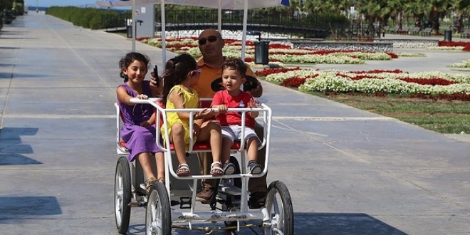 İstanbullu 'aile bisikleti'ni beğendi
