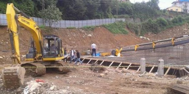 Rize'de vinç devrildi: 1 ölü