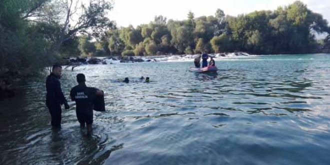Manavgat Irmağı'na giren genç boğuldu