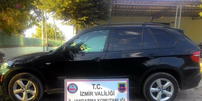 G�mr�k ka�a�� cipi satmaya �al���rken yakaland�lar