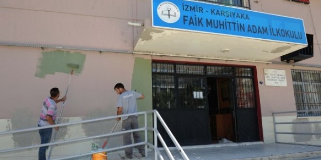 Arkadaşları tatil yaptı onlar öğretmenleriyle çalıştı
