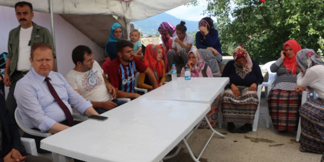 Vali Yavuz'dan Eren Bülbül'ün ailesine ziyaret