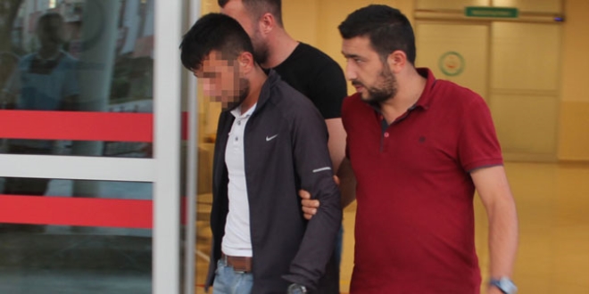 250 lira bor� i�in 3 ki�iyi t�fekle vurdu