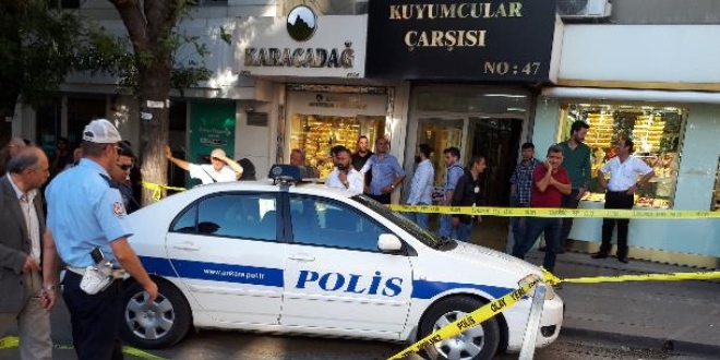 Başkent'te kuyumcu dükkanına silahlı saldırı: 17 yaralı