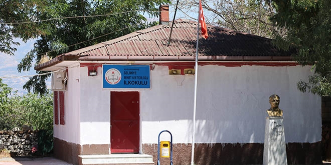 60 yıllık ilköğretim okulu ilgi bekliyor