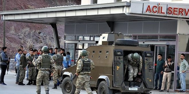 Tunceli'de 2 terrist ldrld, 2 asker yaraland