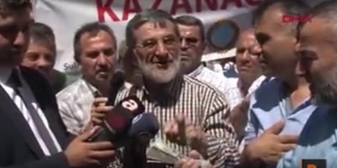 'Dolar'da Allah adı yazıyor, doları yakmayalım'