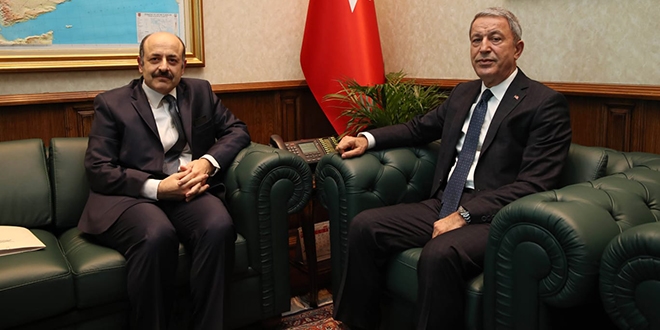 Bakan Akar'dan YÖK Başkanı'na bedelli askerlik ziyareti