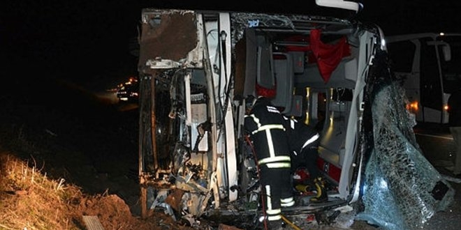 Bursa'da otomobil ile kamyon çarpıştı: 1 ölü
