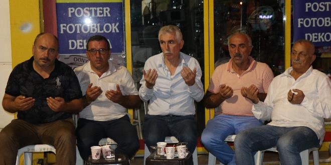 17 Ağustos 1999 Marmara depreminde hayatında kaybedenler dualarla anıldı