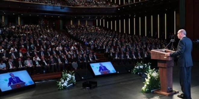 Emlak Bankası 'Emlak Bank' adıyla geri dönüyor