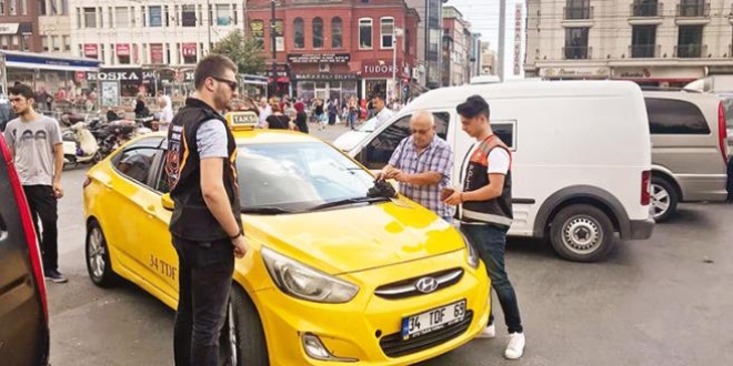 Turistlerin 'taksi' isyanı