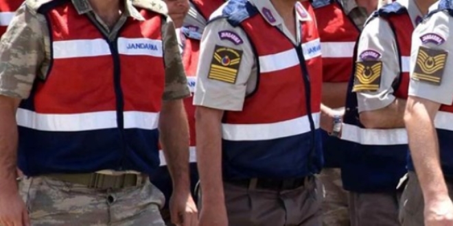 Jandarmadan ka�ak sigara operasyonu