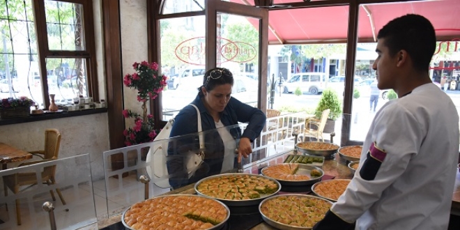 Bayramda 'ucuz baklava'ya dikkat