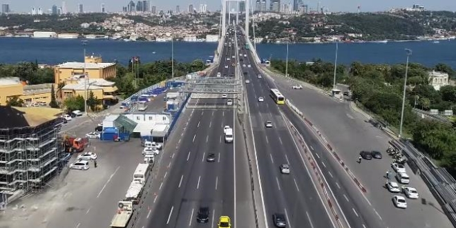 �stanbul Valisi �ahin trafik denetimine kat�ld�