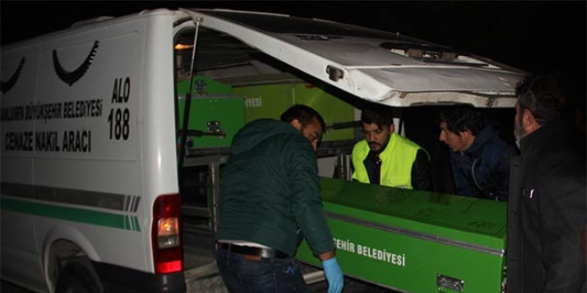 Babas� taraf�ndan b��aklanan gen� �ld�