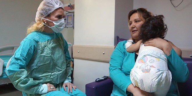 Almira bebek havadan müdahaleyle hayata tutundu