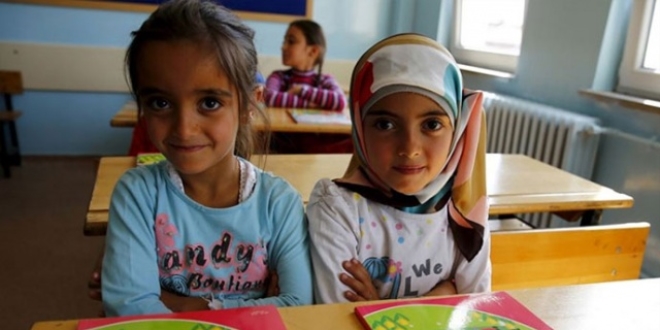 610 bin 278 mülteci çocuğu okutuyoruz