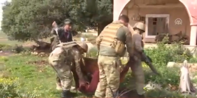 Mehmetçik, mayına basan sivile yardıma koştu