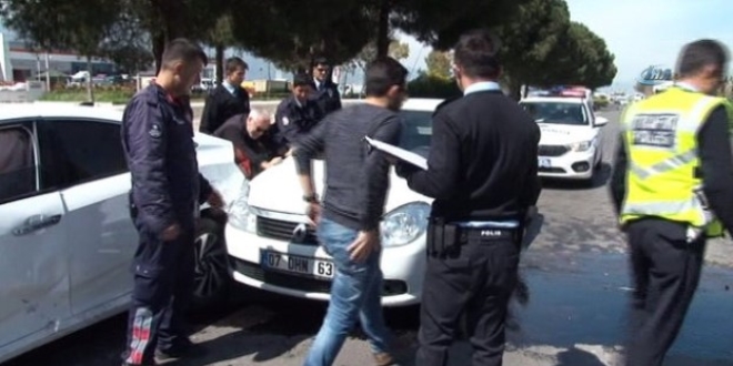 Antalya'da zincirleme trafik kazas: 9 yaral