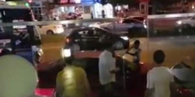 Polis ceza yazınca çıldırdı!