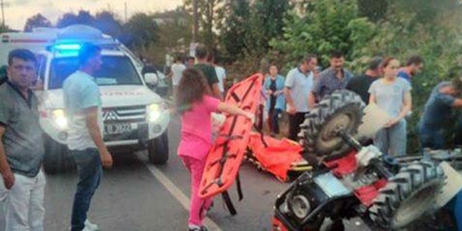 Sakarya'da pat pat kazas�: 8 yaral�