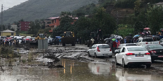 Trabzon'u saanak vurdu, Meteoroloji'den uyar geldi