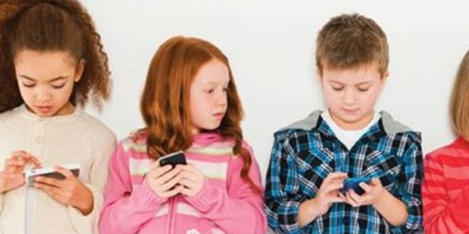 Her 10 çocuktan 6'sında akıllı telefon